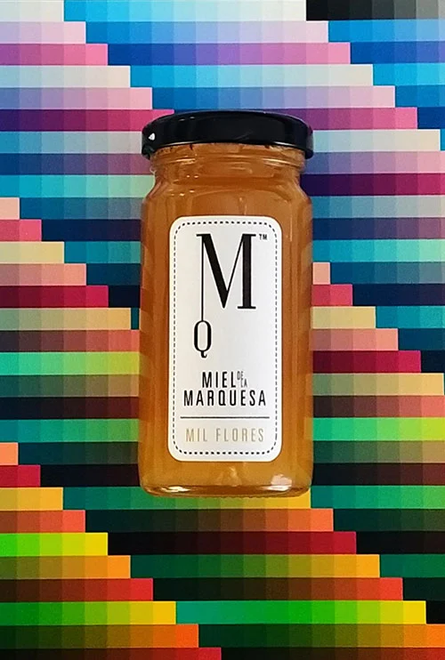 Prueba de color con bote de Miel de la Marquesa